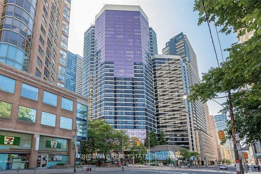 Unit 2803 1001 Bay Street photo 1