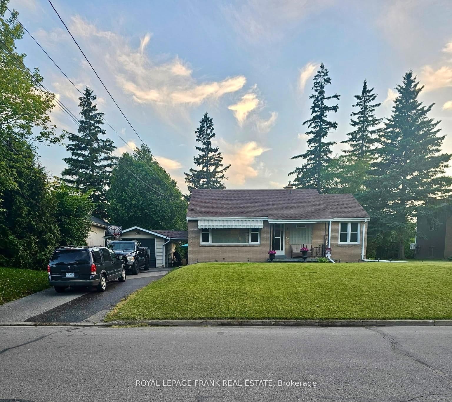 133 Abbott Boulevard photo 1
