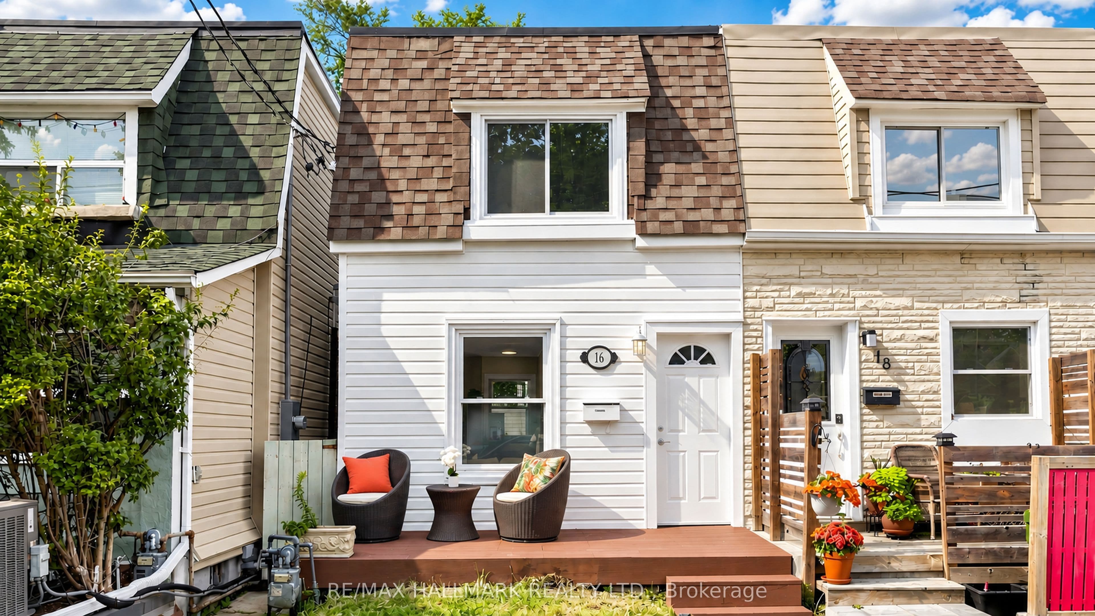 16 Queensdale Avenue photo 1