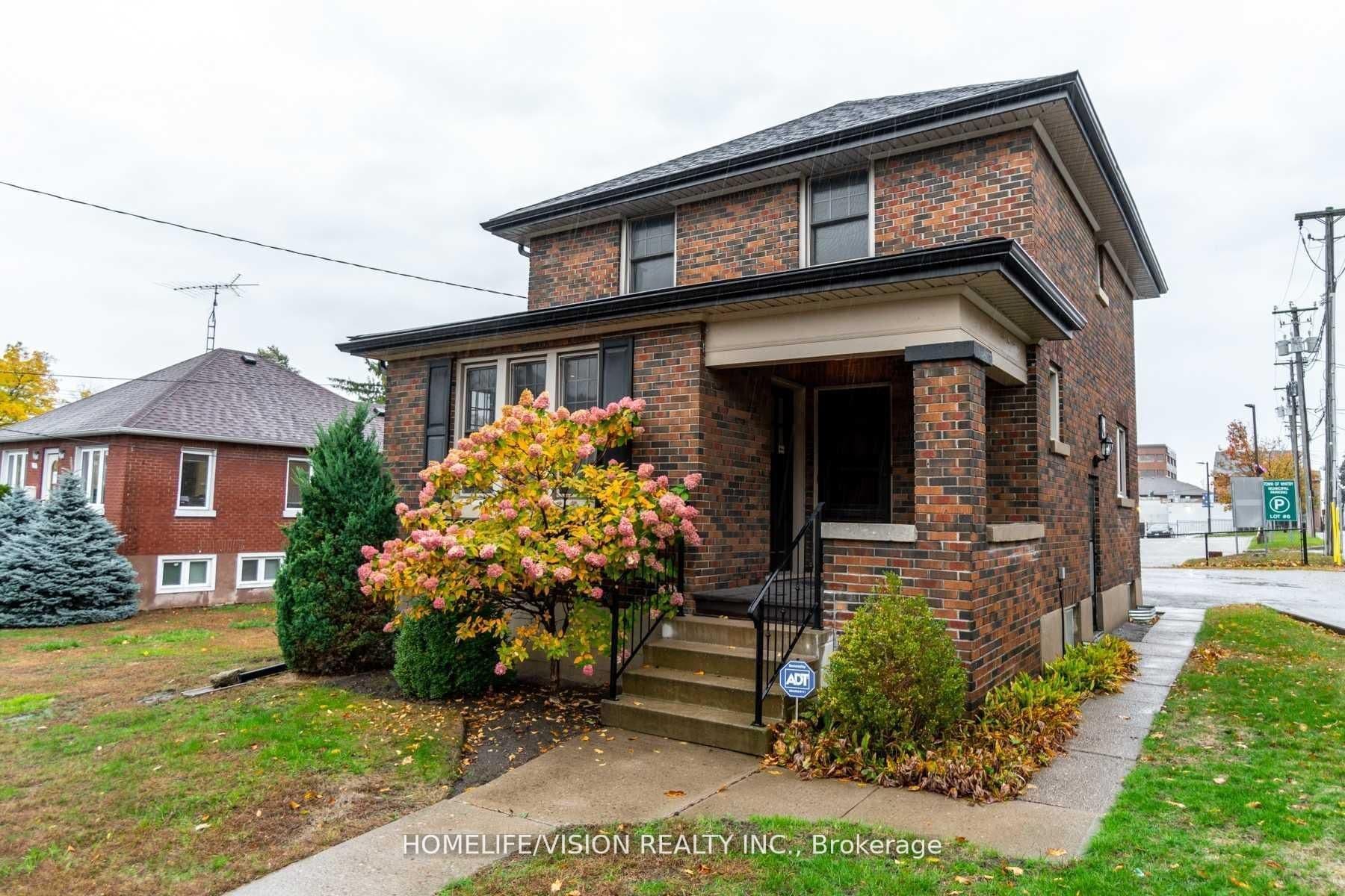 123 Mary Street photo 1