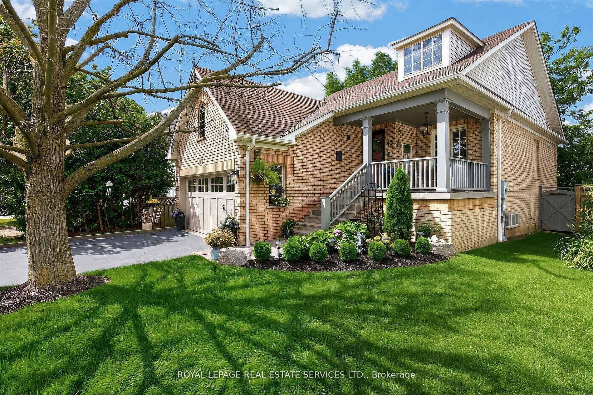 45 Rosemarie Crescent photo 1