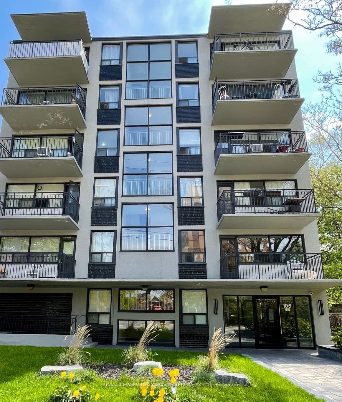 Unit 101 105 Raglan Avenue photo 1