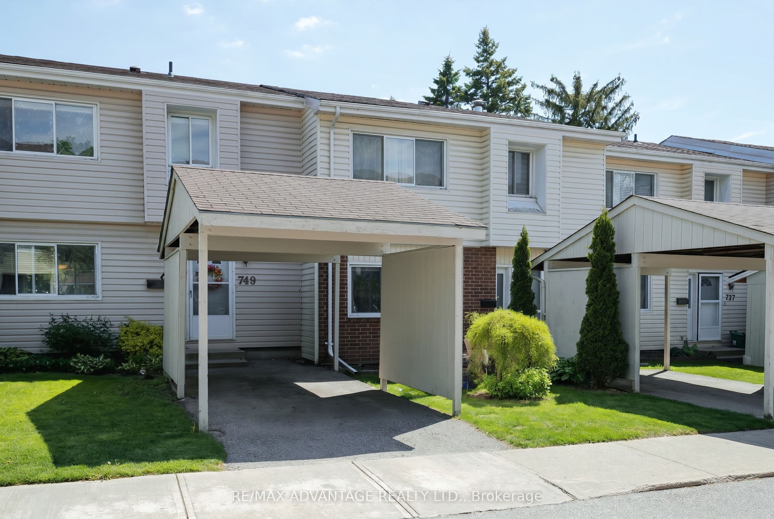 749 Wilkins Street photo 1