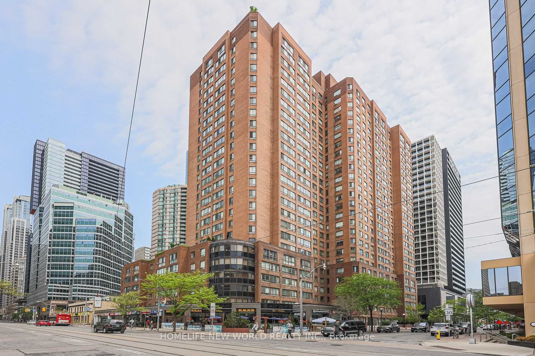 Unit 1003 633 Bay Street photo 1