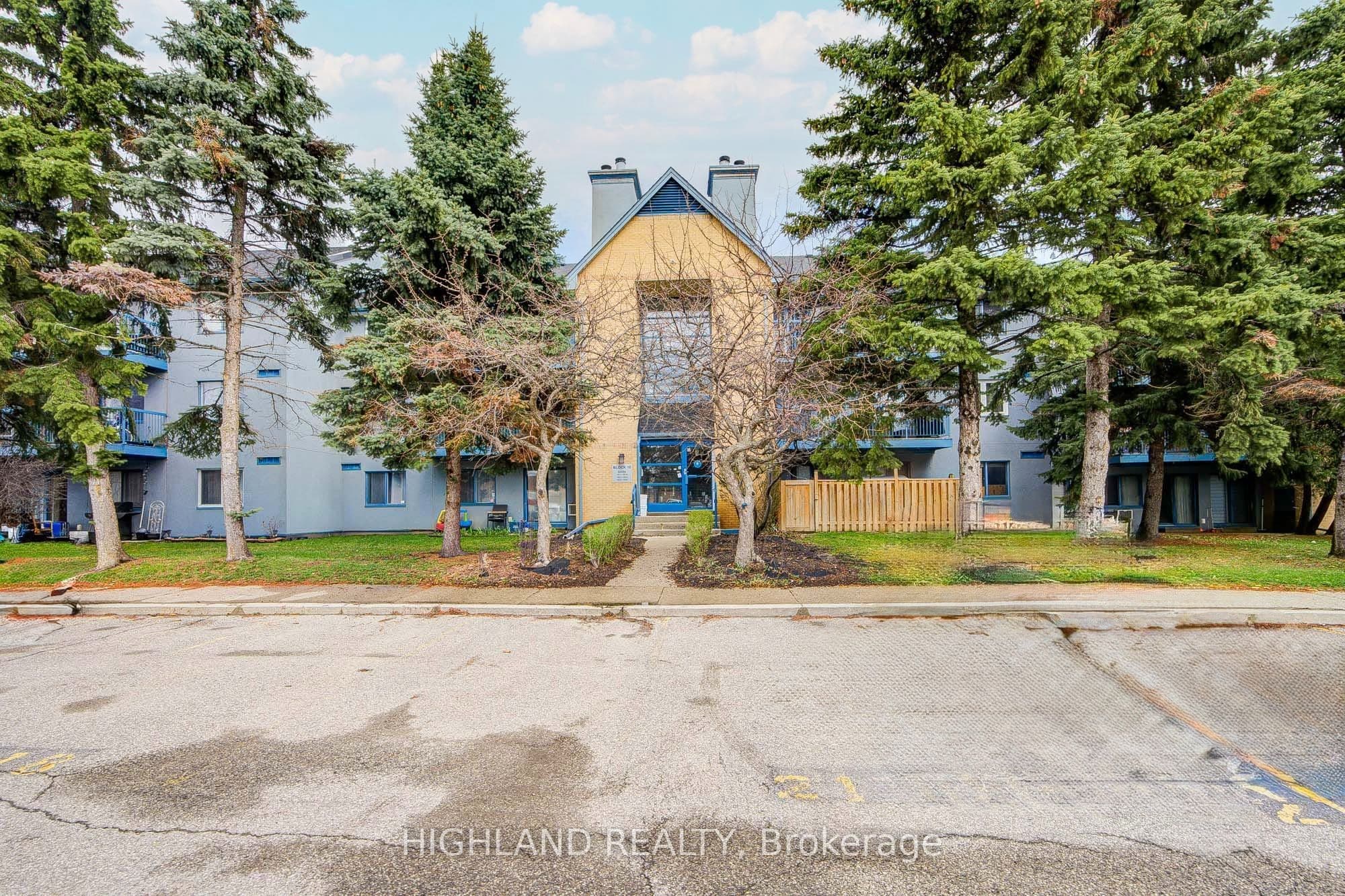 Unit 1033 95 Trailwood Drive photo 1
