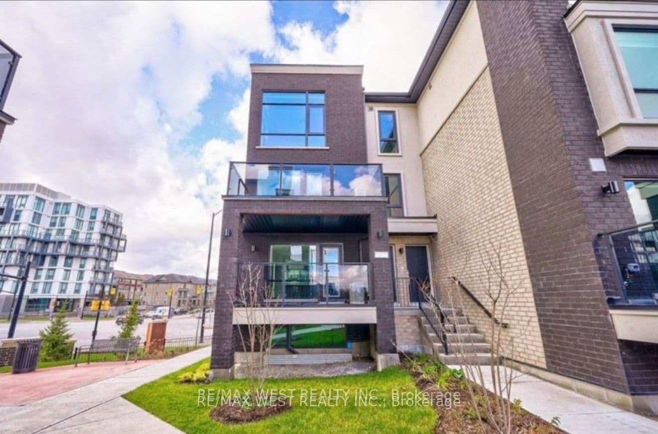 185 Veterans Drive photo 1