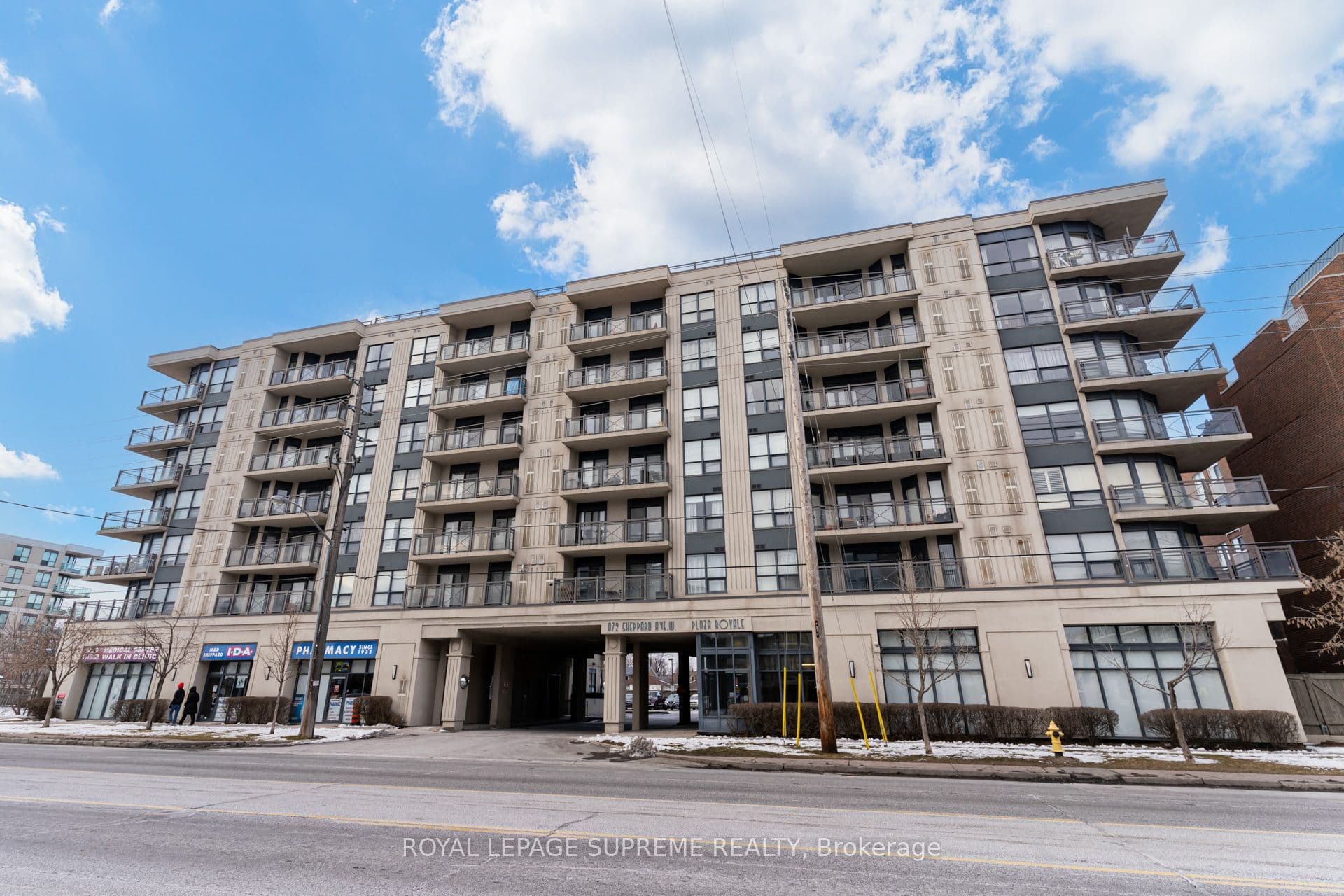 Unit 301 872 Sheppard Avenue photo 1