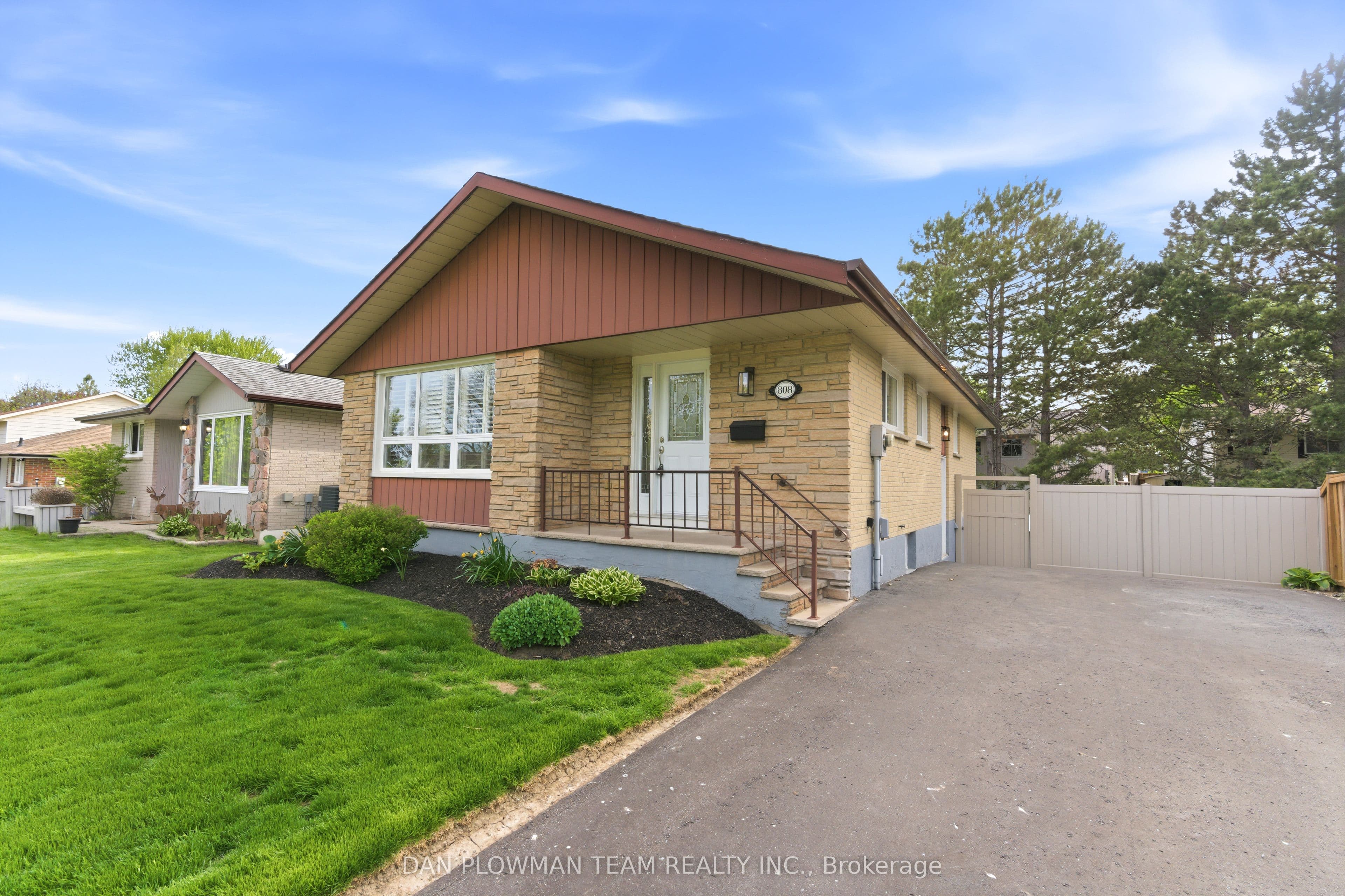 808 Central Park Boulevard photo 1