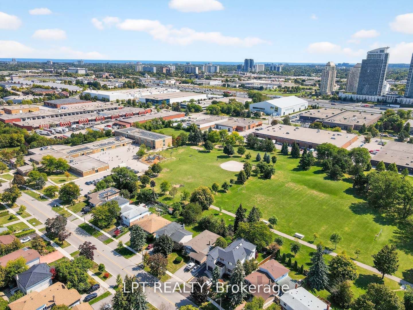 49 Kentish Crescent photo 1