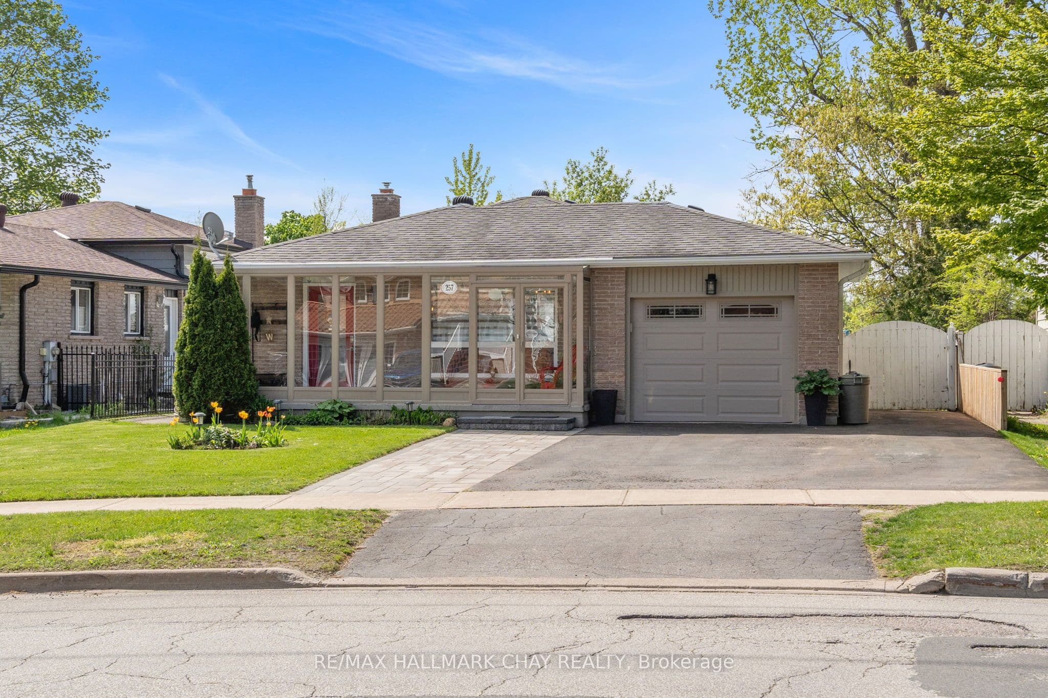 257 Edgehill Drive photo 1