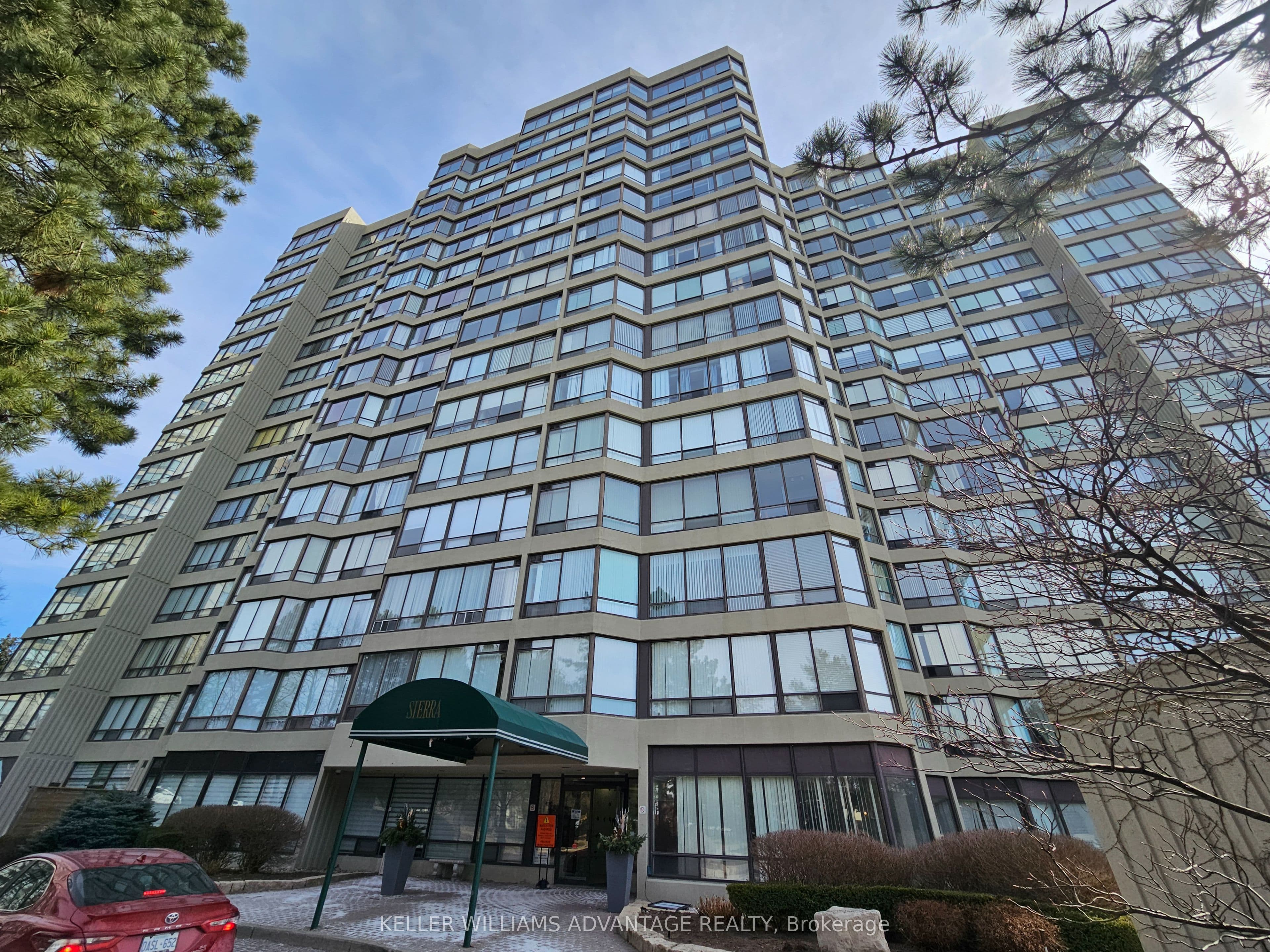 Unit 1108 26 Hanover Road photo 1