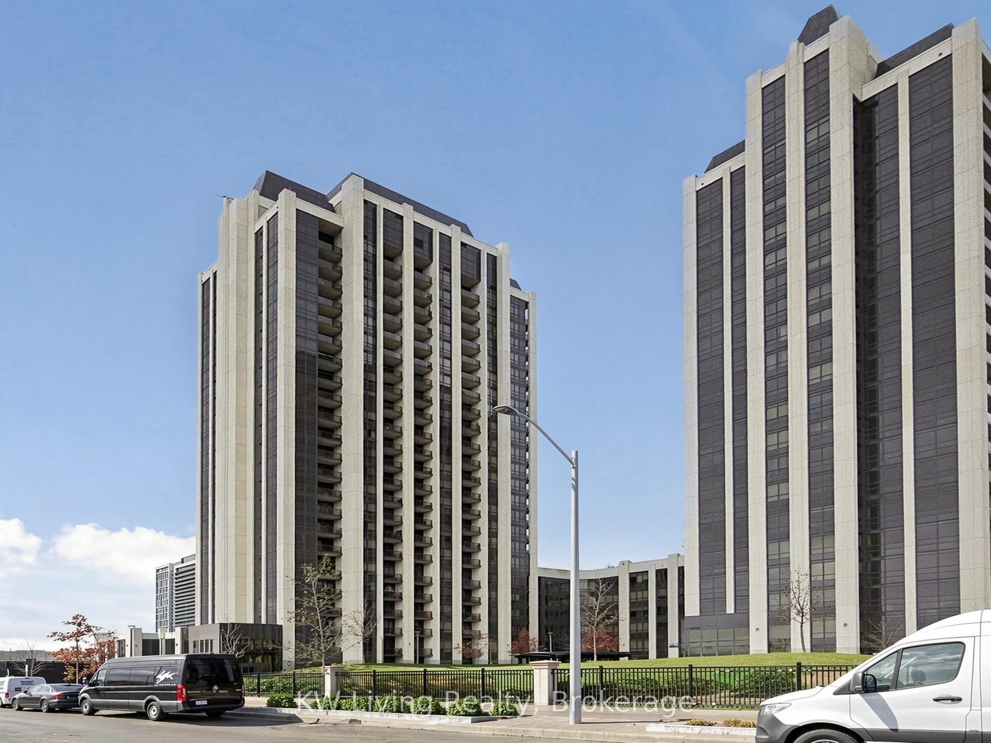 Unit 2104 9075 Jane Street photo 1