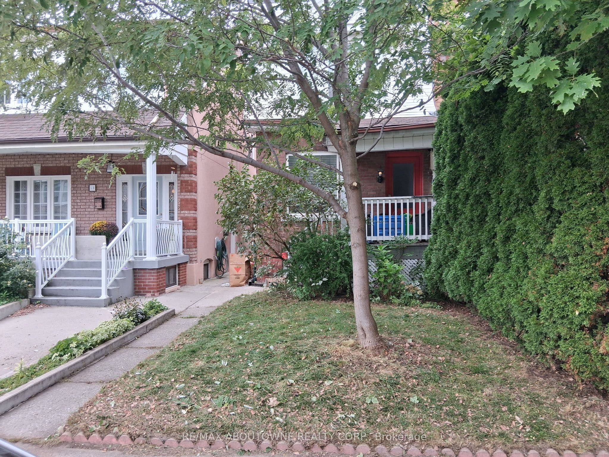 60 Gillespie Avenue photo 1
