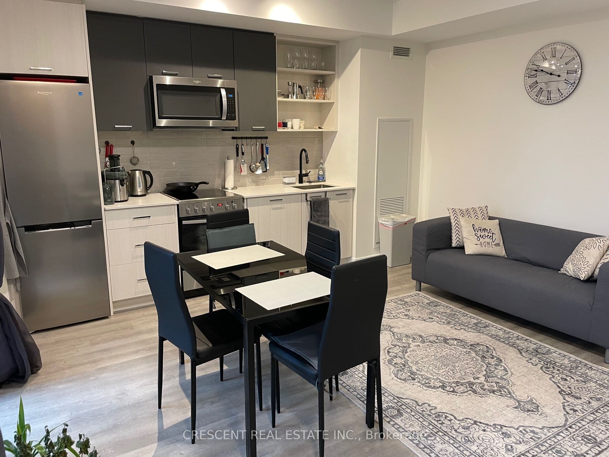 Unit 527 2300 St Clair Avenue photo 1
