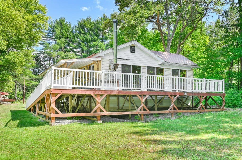 174 Cottage Lane photo 1