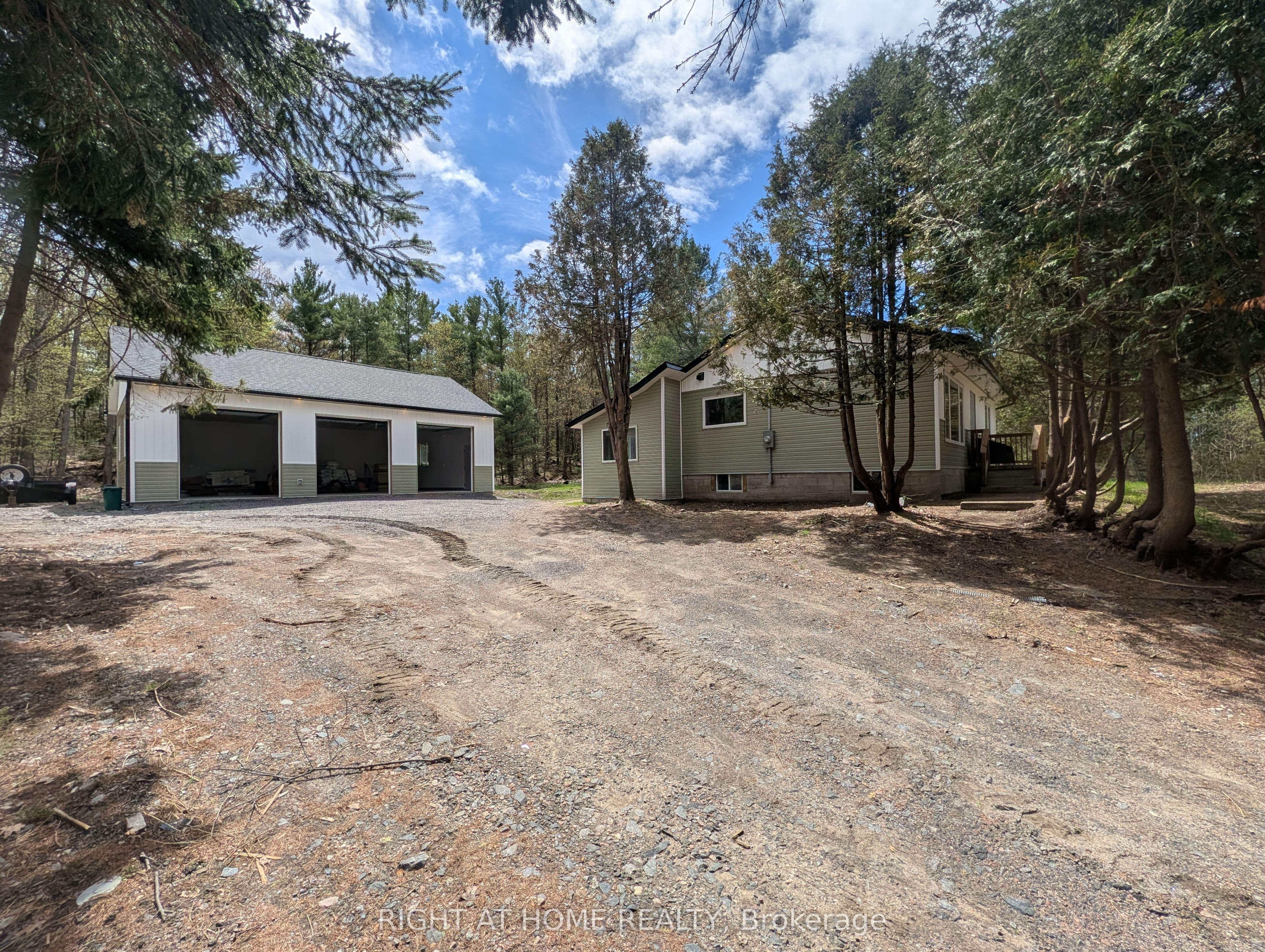 44 559 Highway photo 1