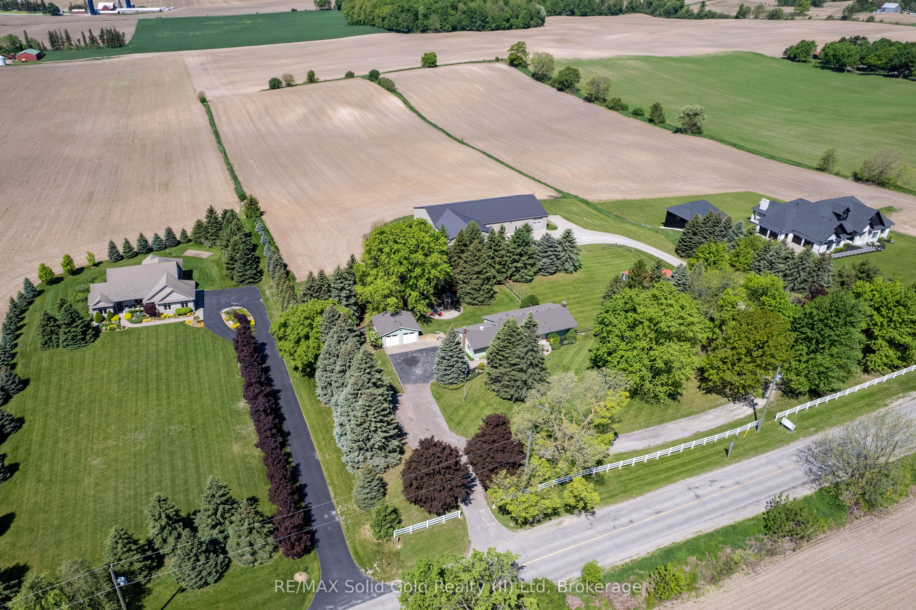 1068 Cameron Road photo 1
