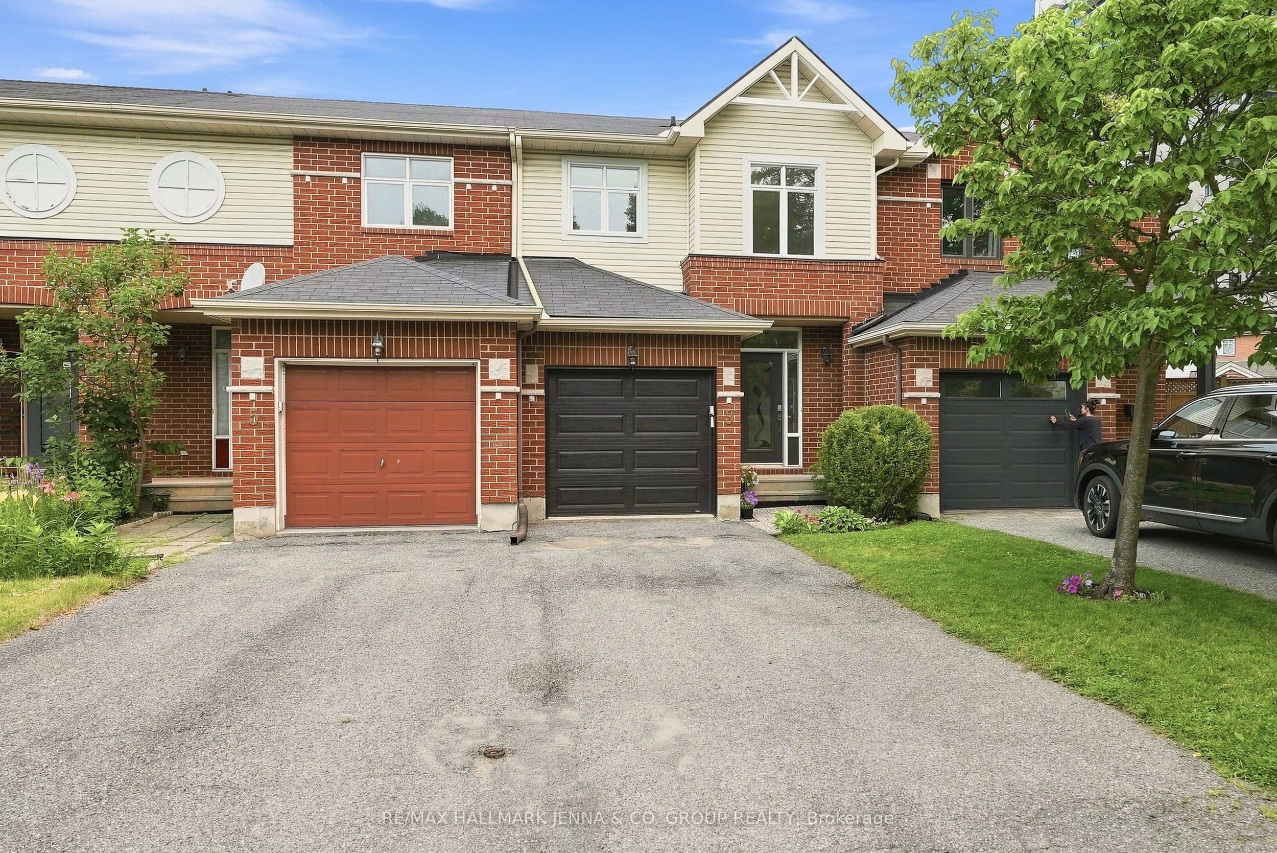 3 Redding Way photo 1