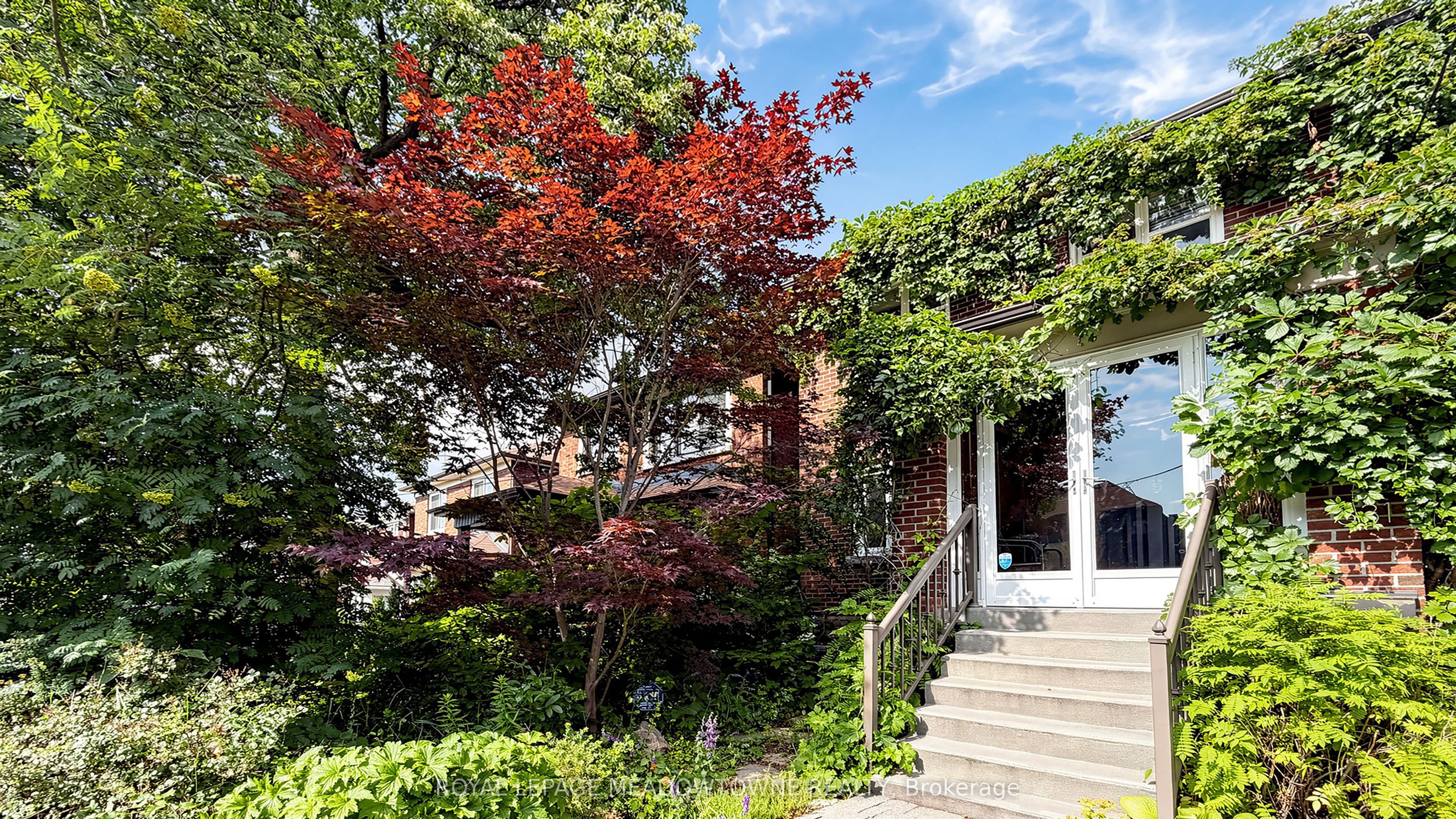 331 Glenholme Avenue photo 1