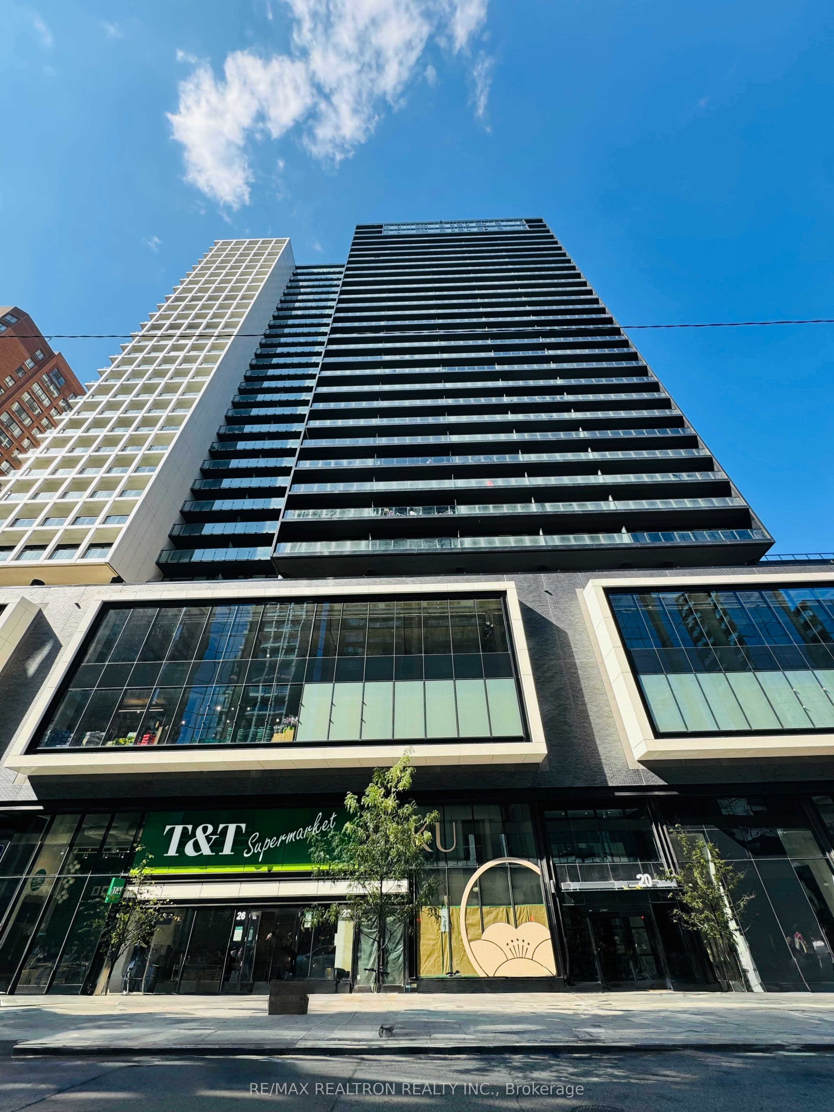Unit 1018 20 Edward St Street photo 1