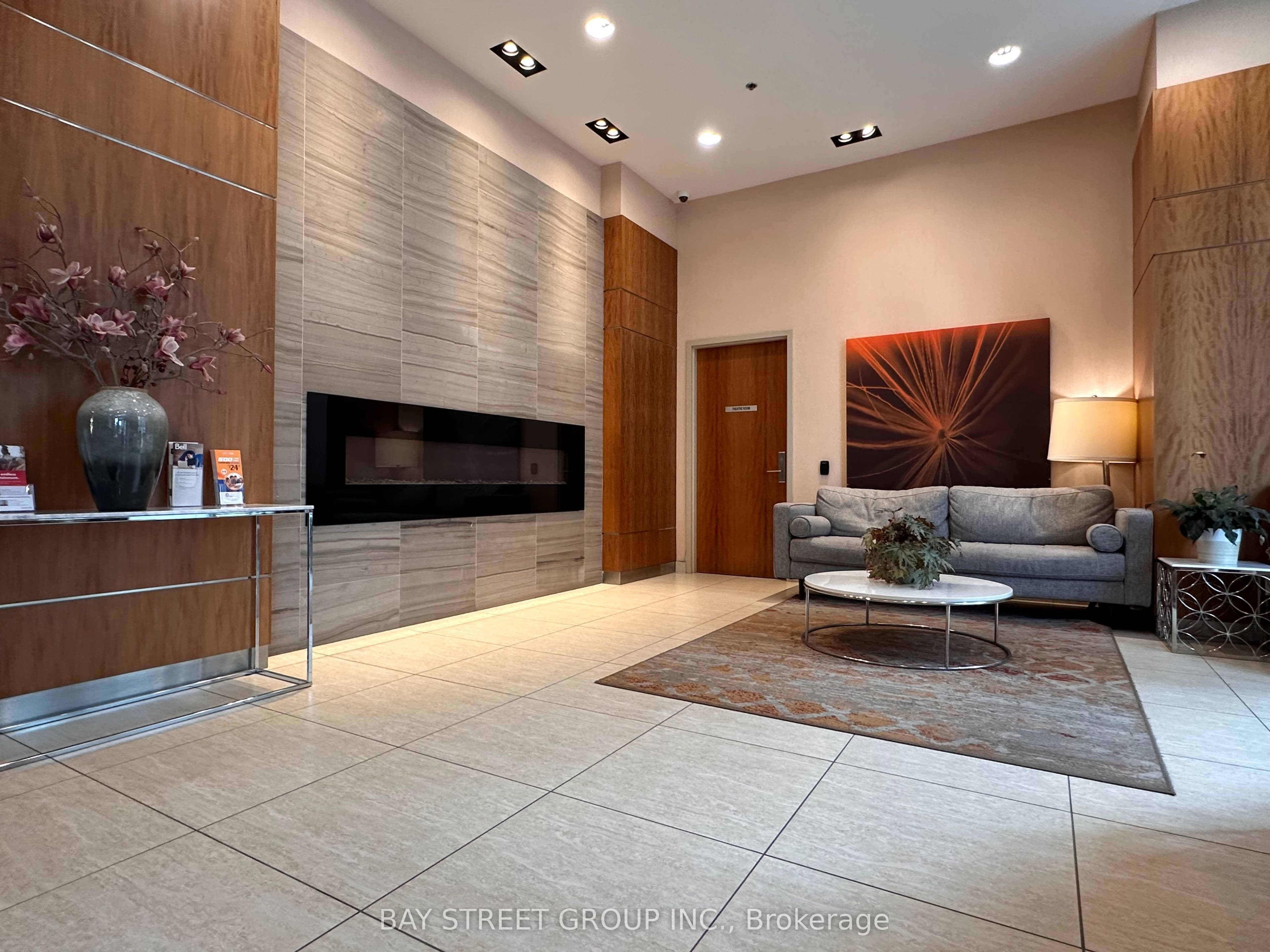 Unit 1707 50 Town Centre Court photo 1
