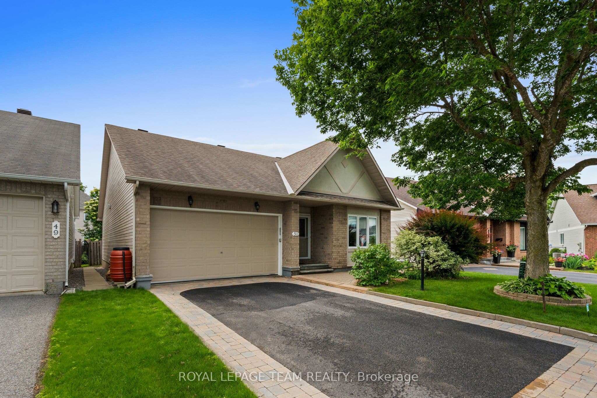 51 Settler's Ridge Way photo 1