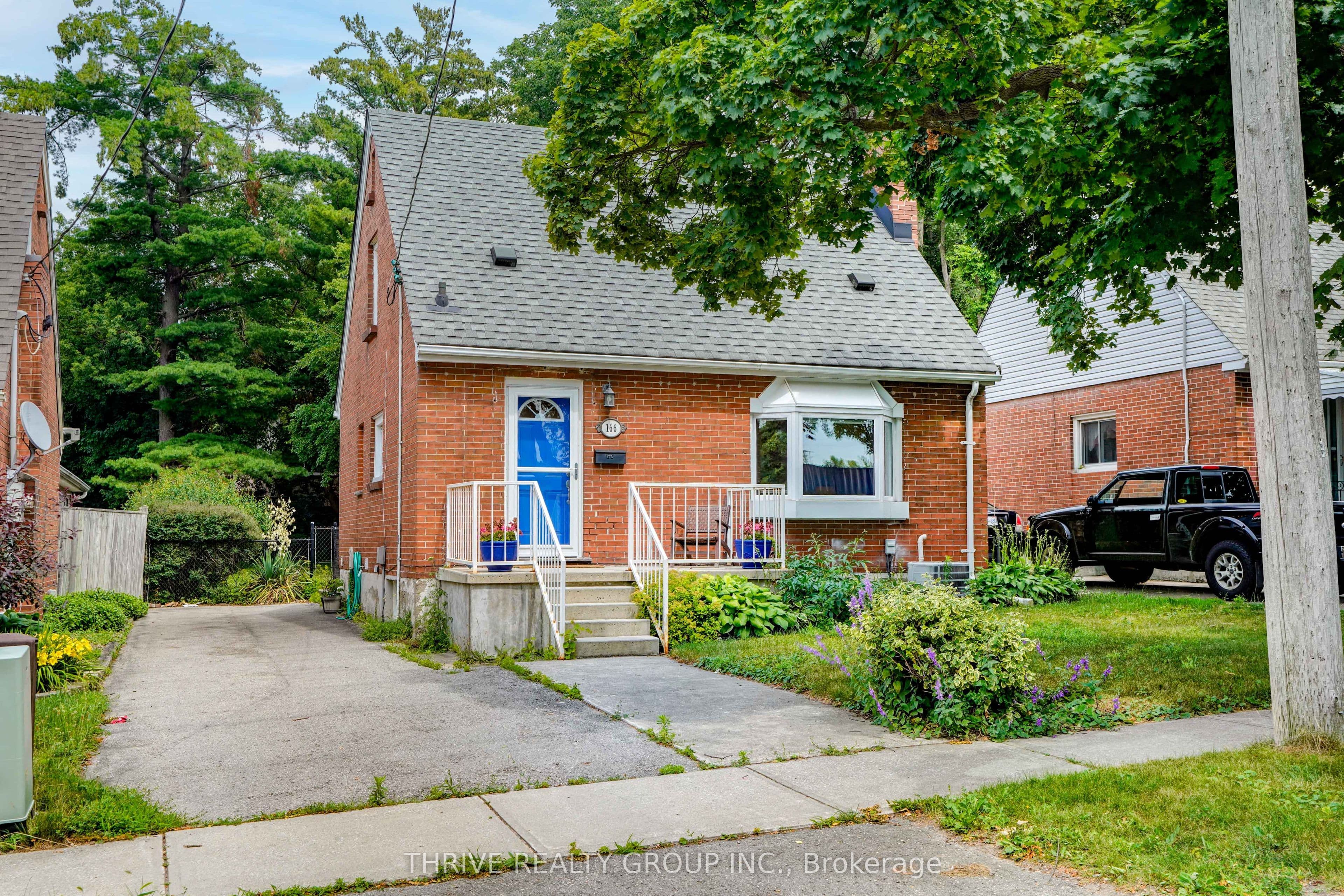 166 Ashland Avenue photo 1