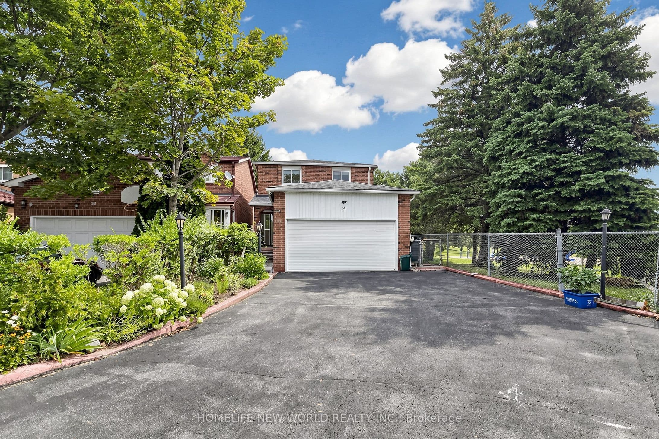 65 Tangmere Crescent photo 1