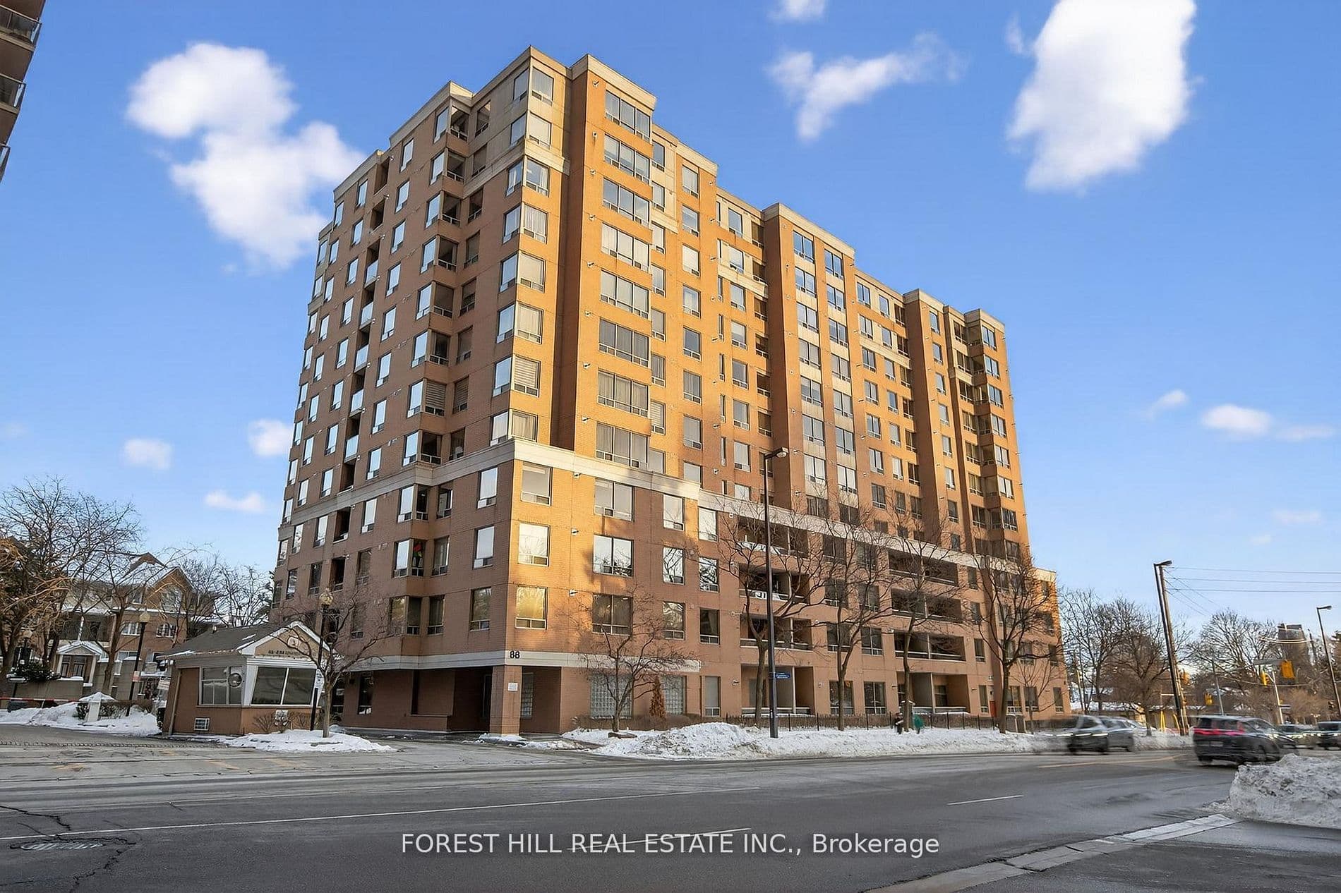 Unit 506 88 Grandview Way photo 1