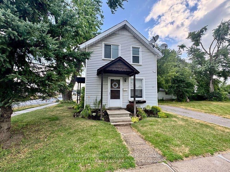 822 St. Mary's Street photo 1