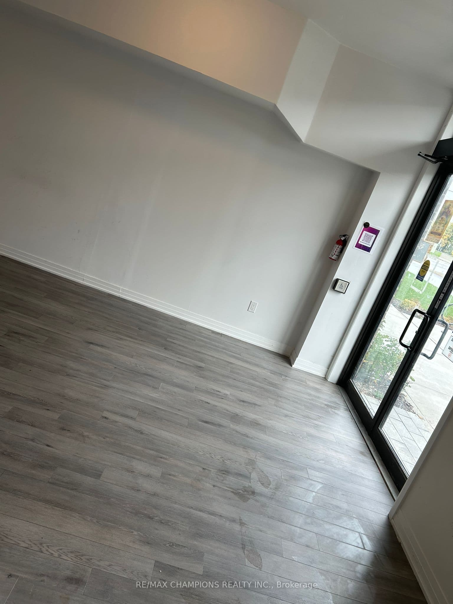 585 Colborne Street photo 1