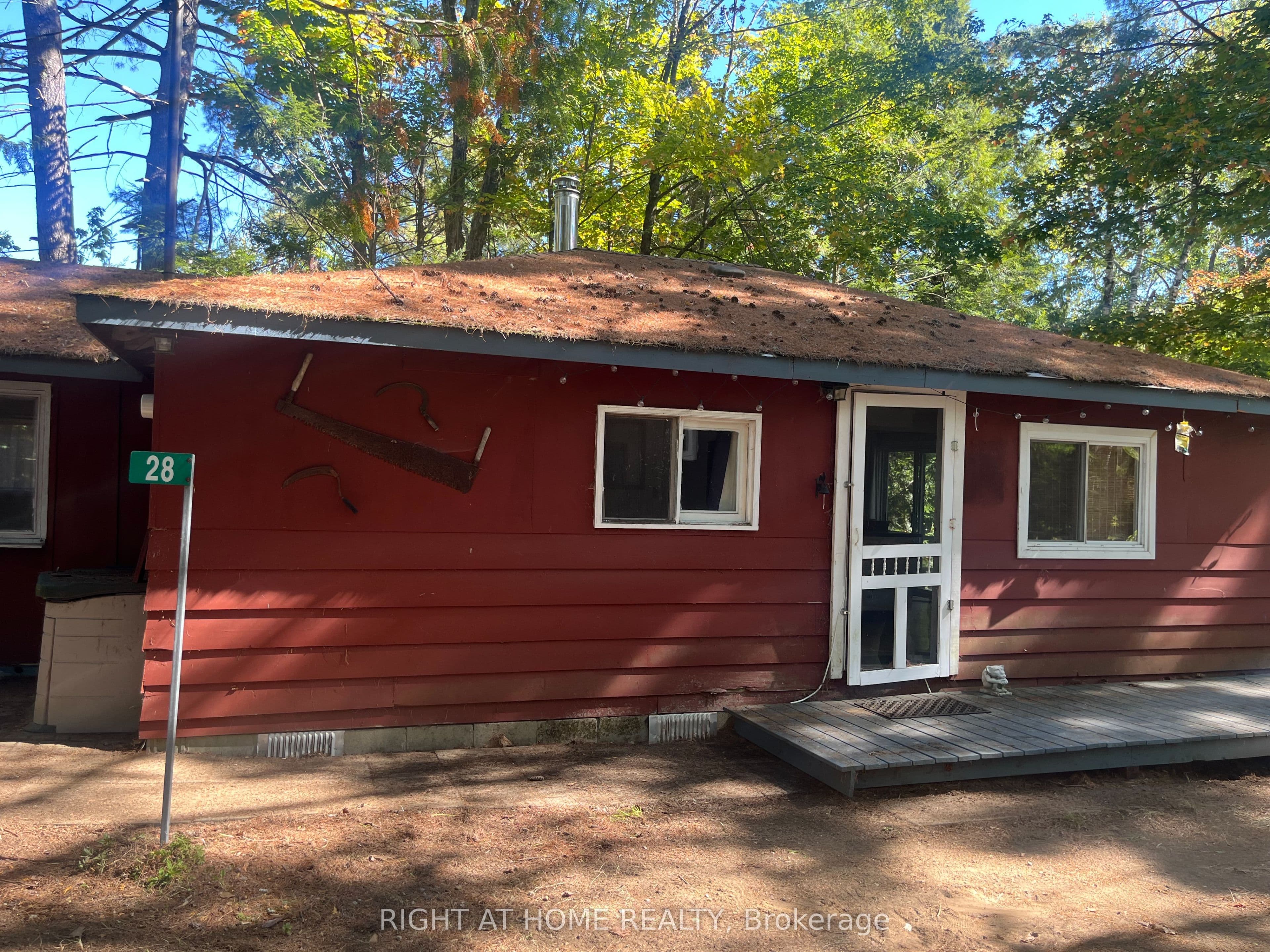 28 BAKER Lane photo 1