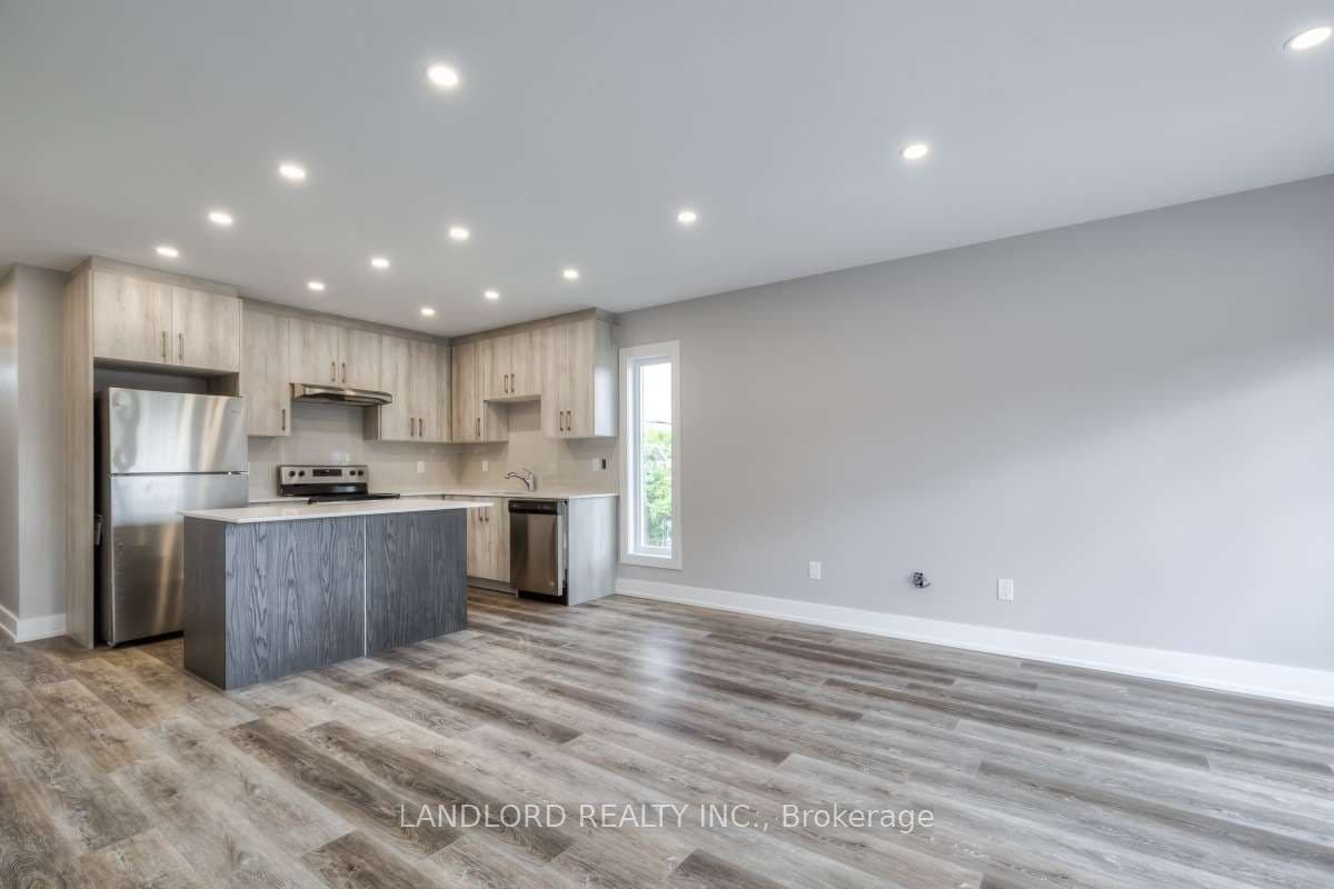 Unit 3 53 Rockcliffe Boulevard photo 1