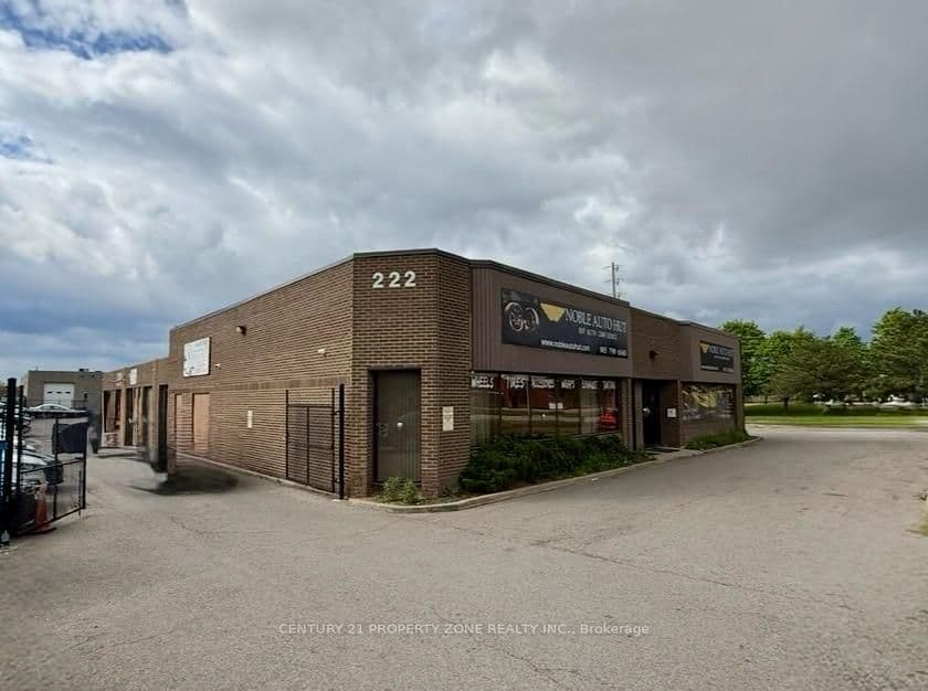 222 Advance Boulevard photo 1