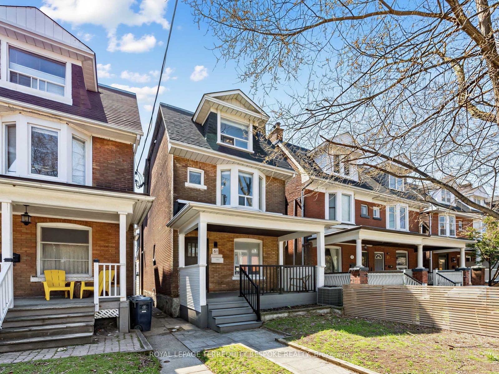 Unit #4-upper 61 Chelsea Avenue photo 1