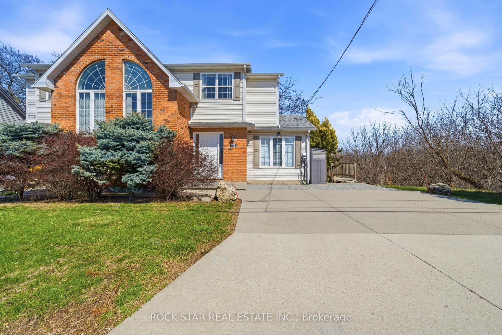 72 Martindale Road photo 1