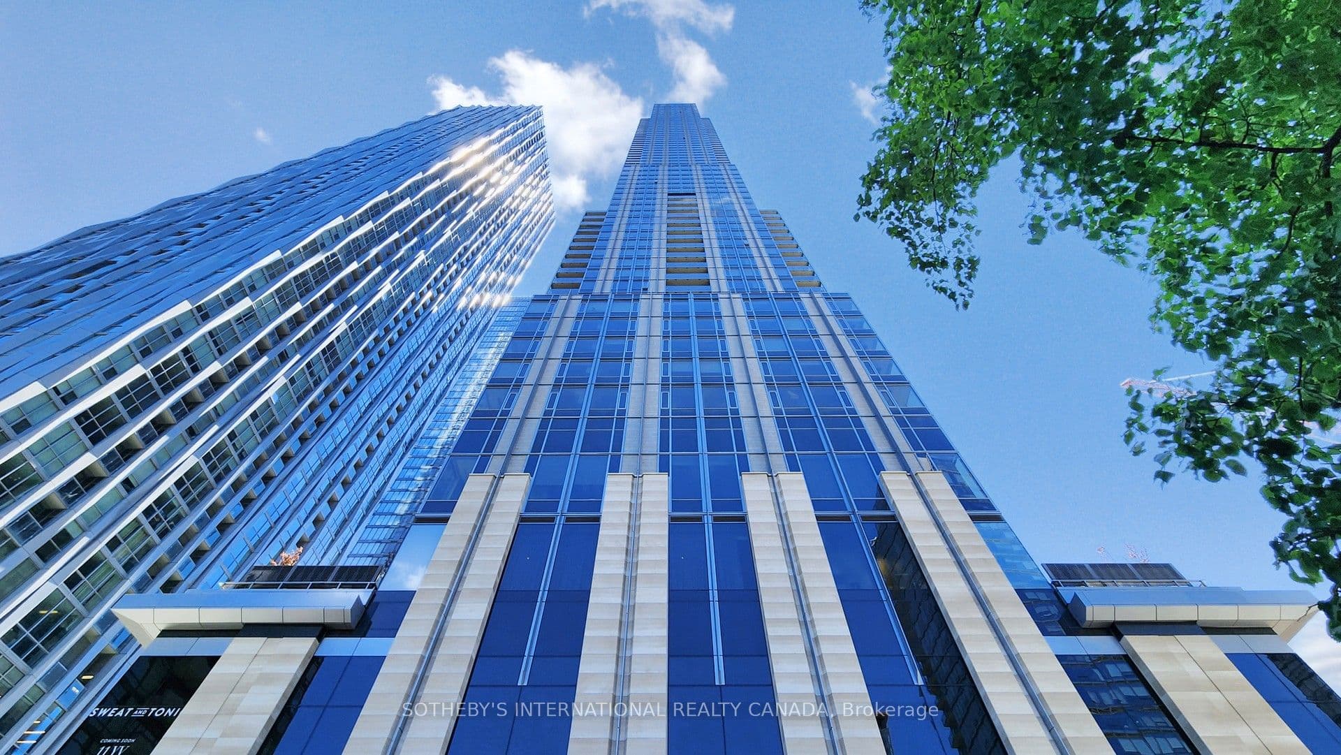 Unit 2112 11 Yorkville Avenue photo 1