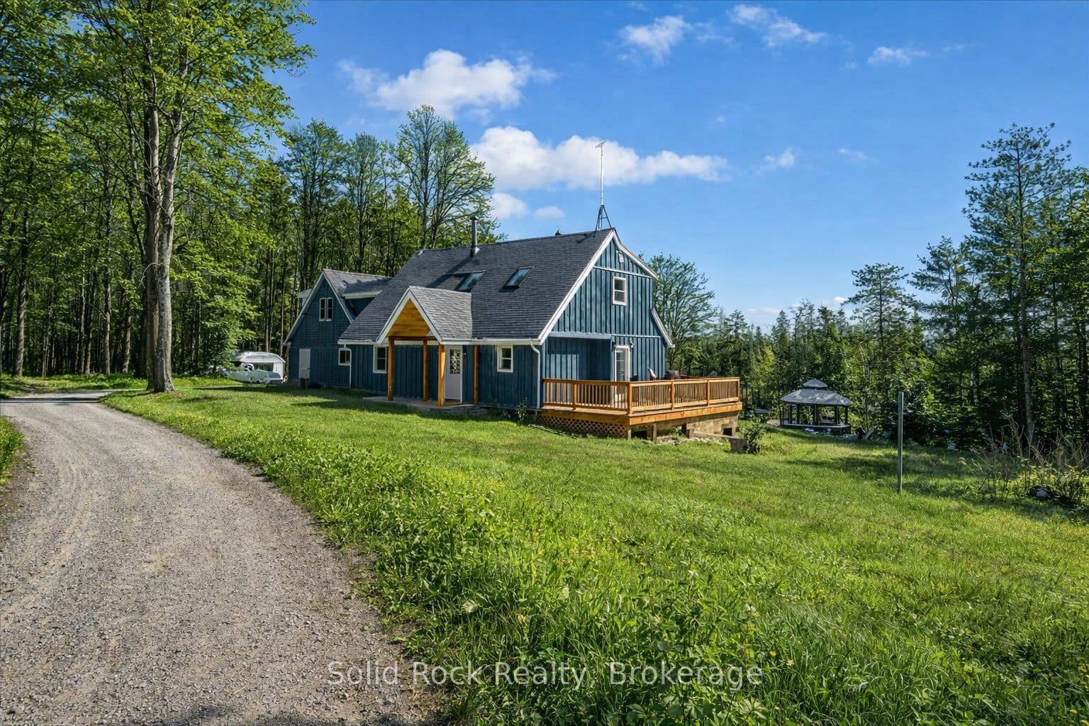 1802 Centre Line Road photo 1