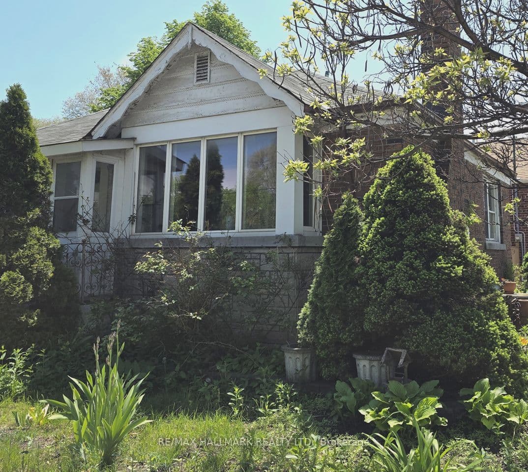 115 Lankin Boulevard photo 1