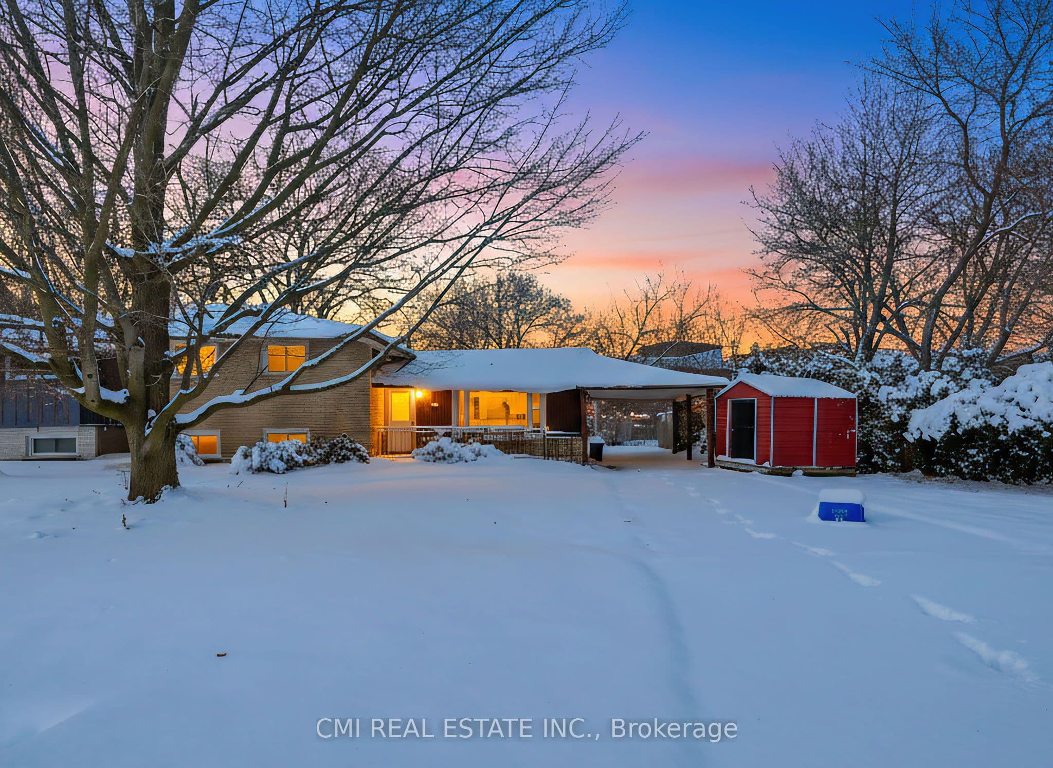 4306 East Avenue photo 1