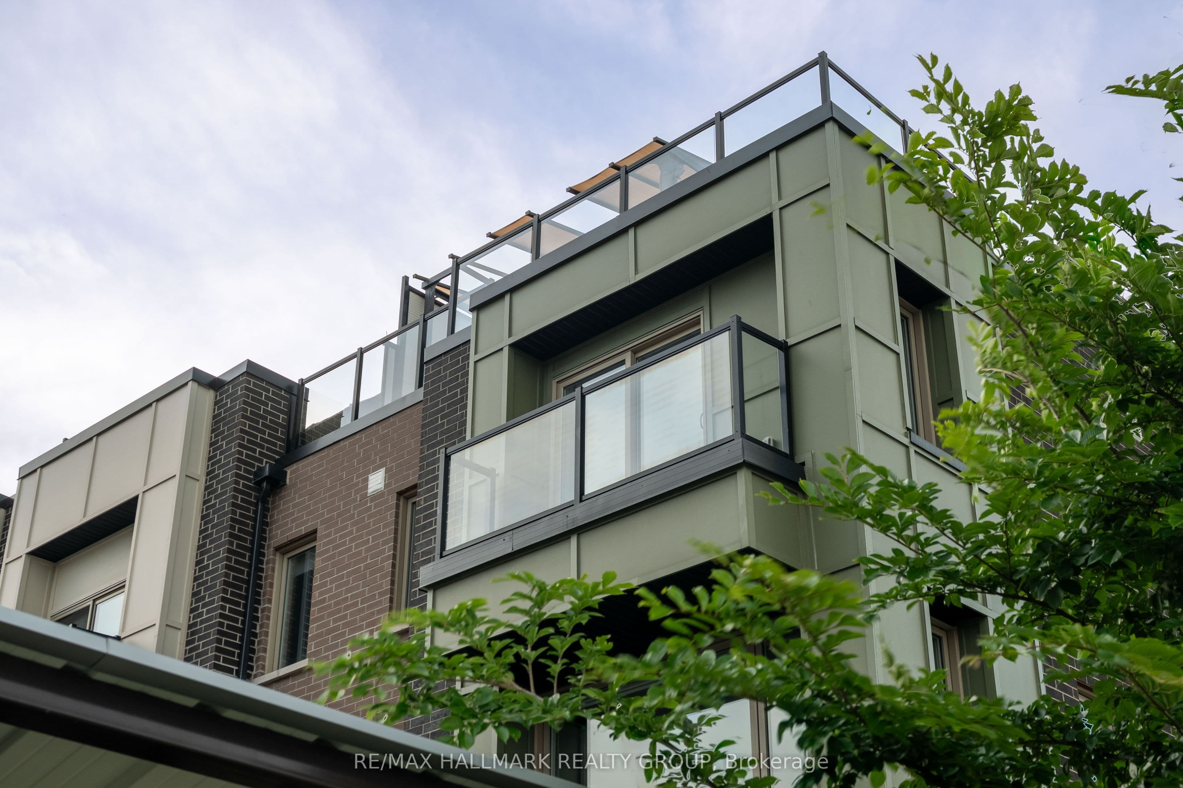 Unit 217 583 Takamose Private photo 1