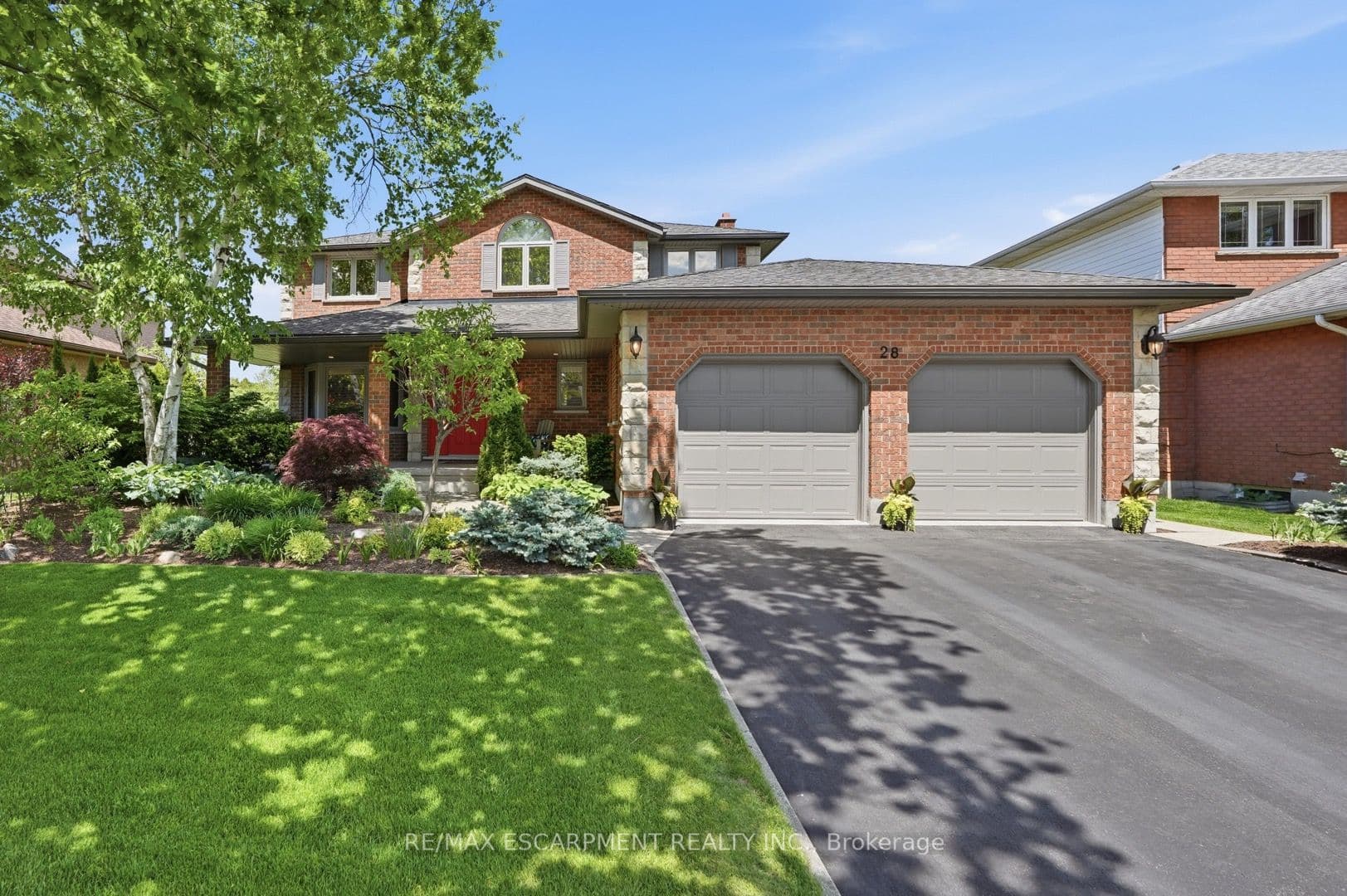 28 BATHGATE Drive photo 1
