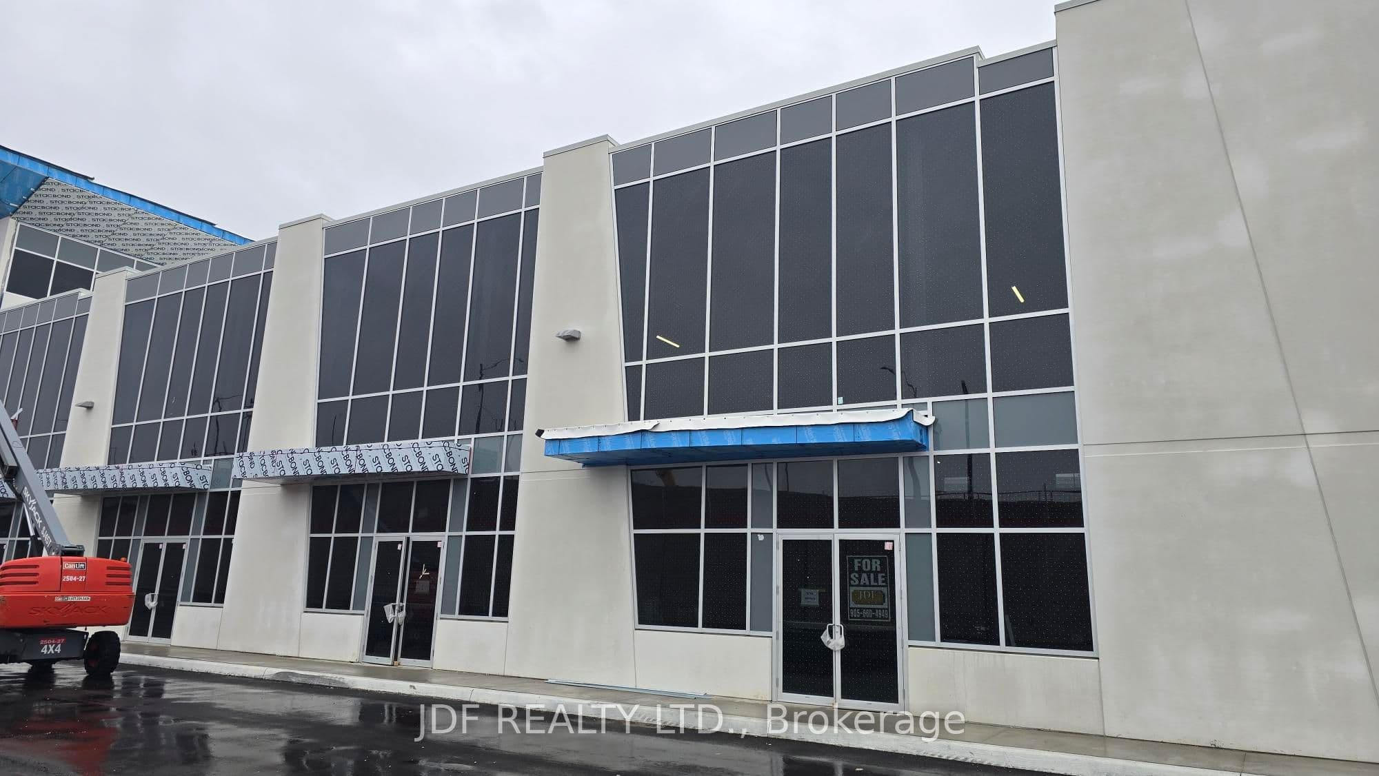 Unit 6 435 Cityview Boulevard photo 1