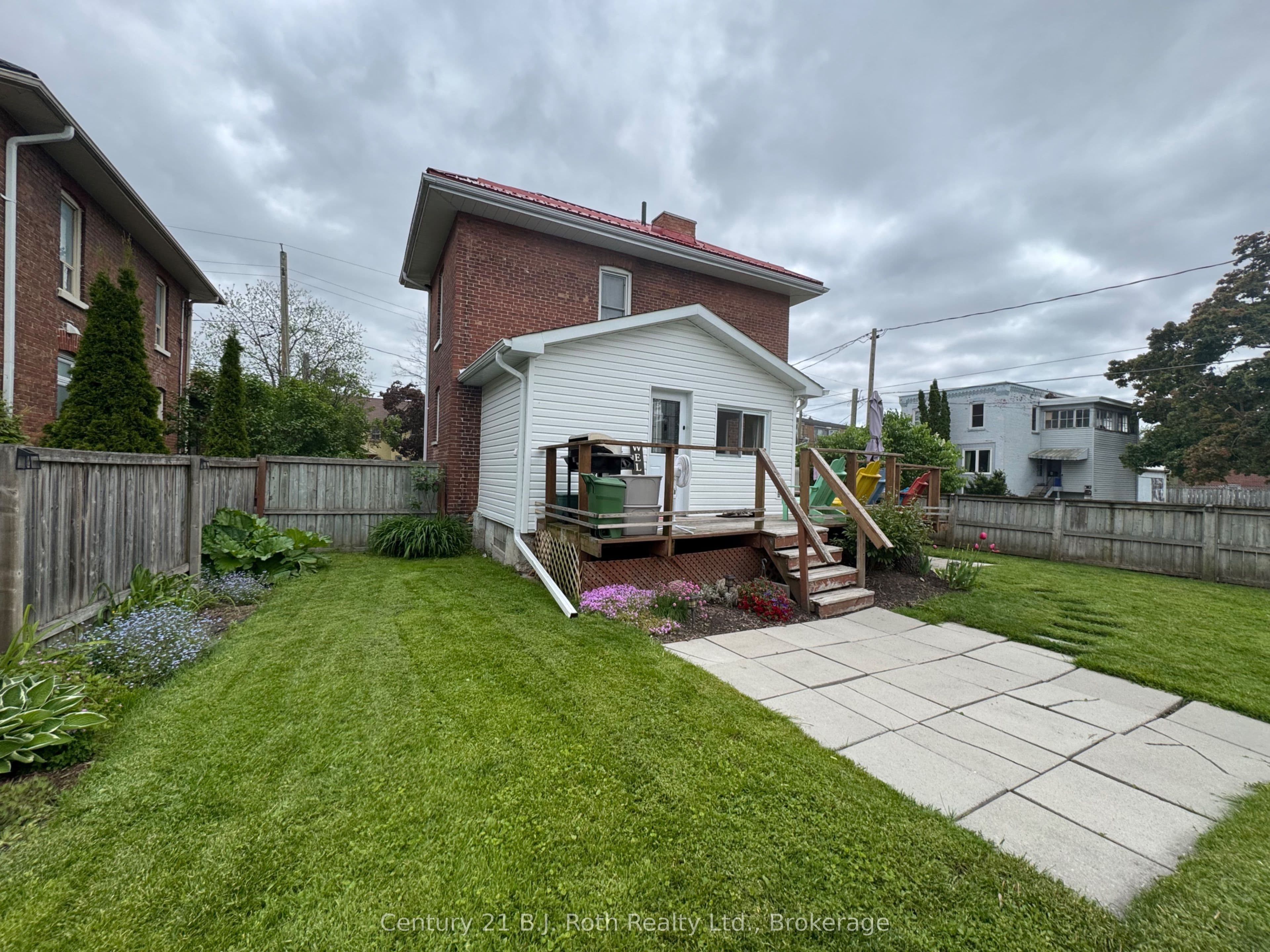 1579 Wainman Line photo 1