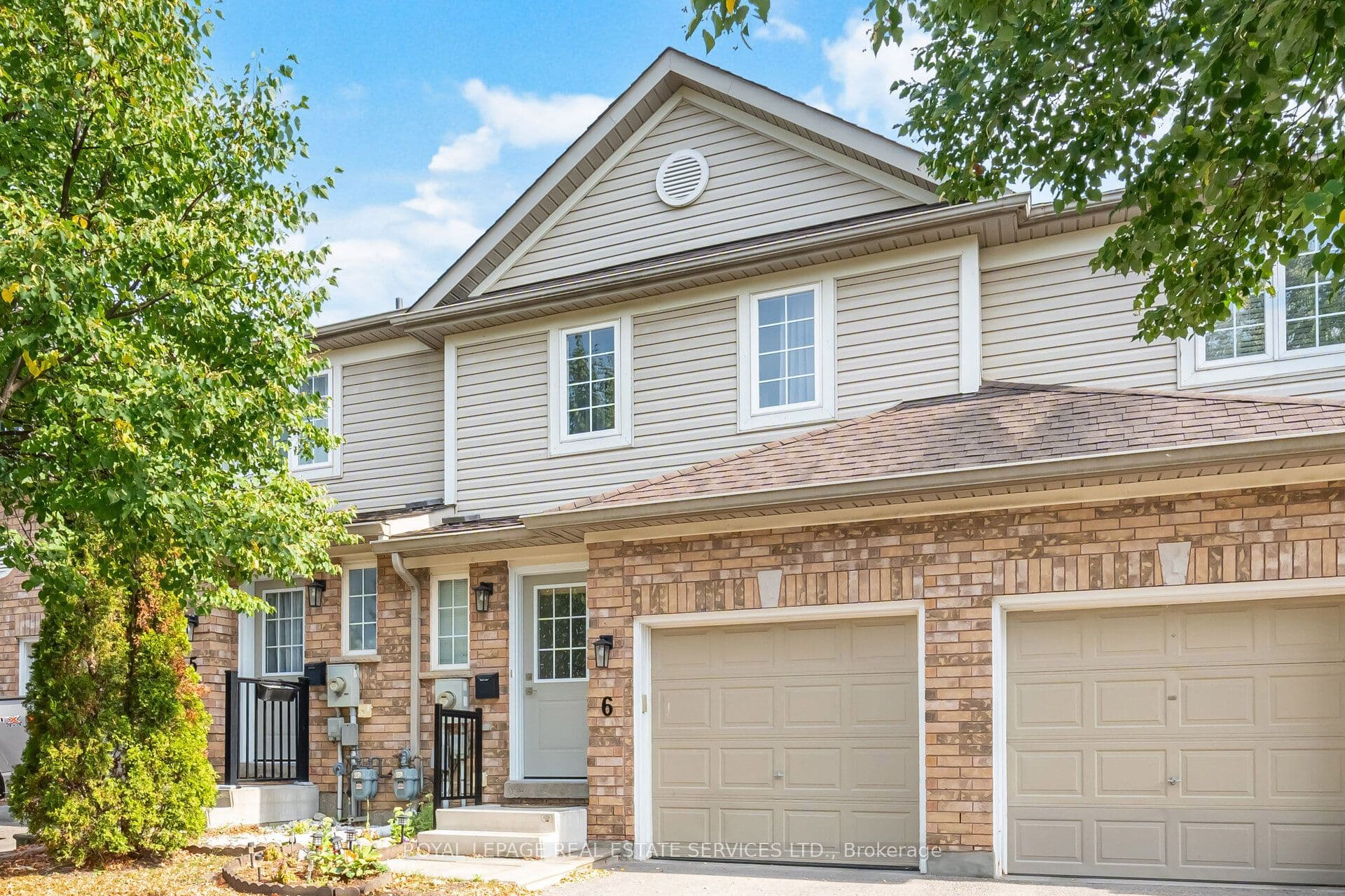 Unit 6 430 Mapleview Drive photo 1