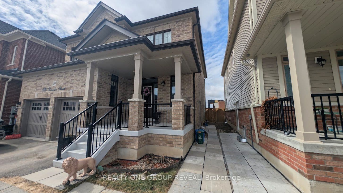 238 Crombie Street photo 1