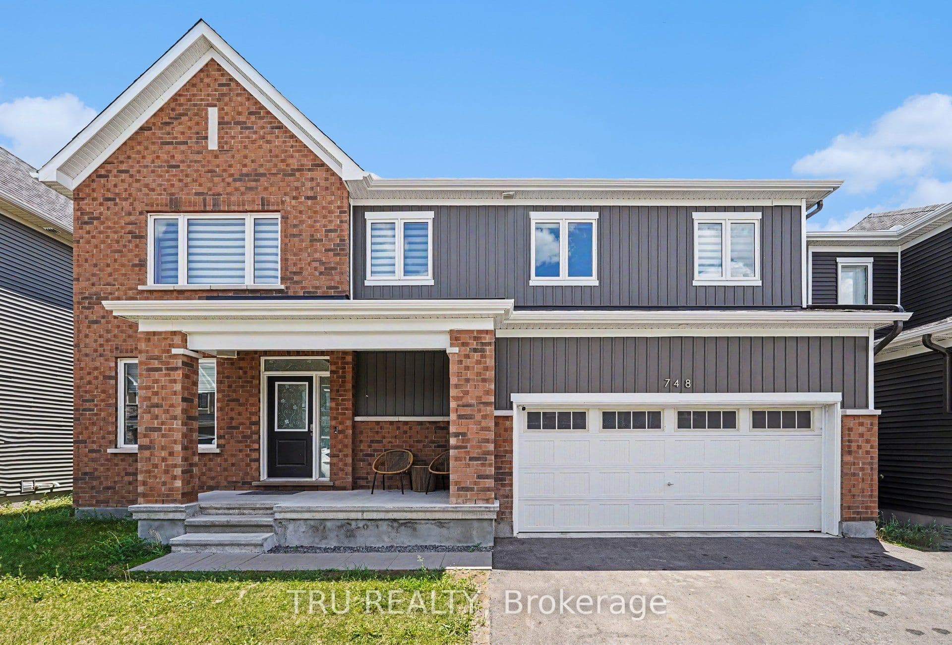 748 EMINENCE Street photo 1