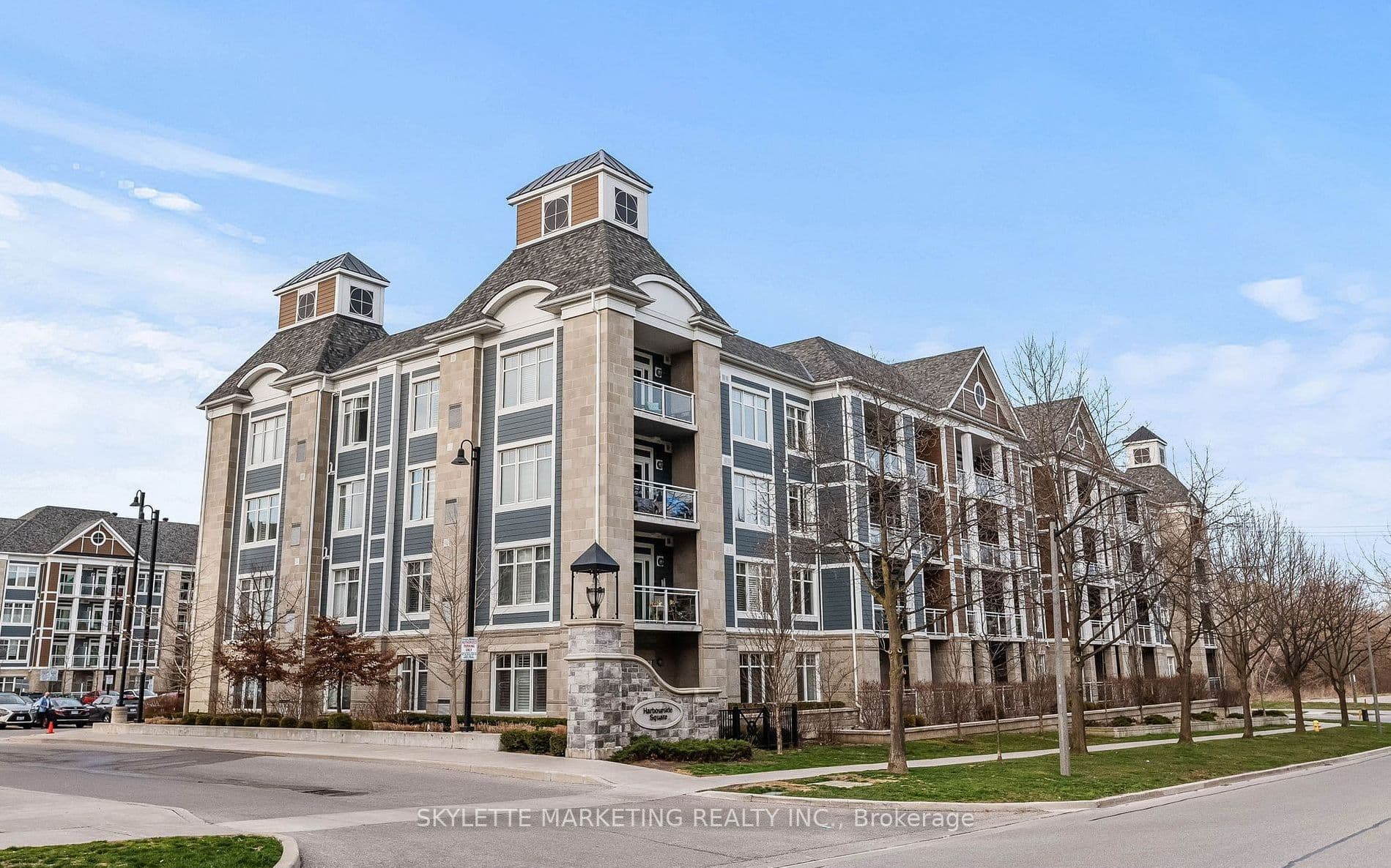 Unit 413 680 Gordon Street photo 1