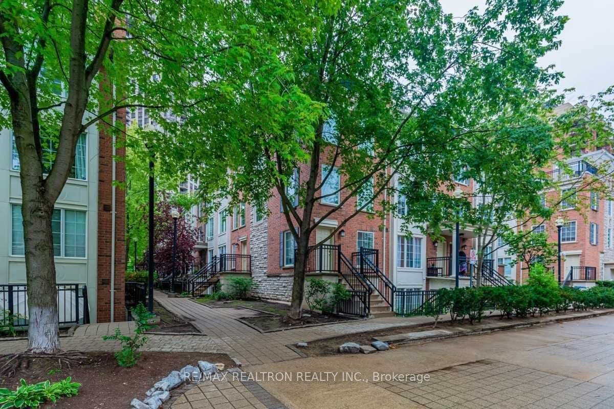 Unit 228 3 Everson Drive photo 1