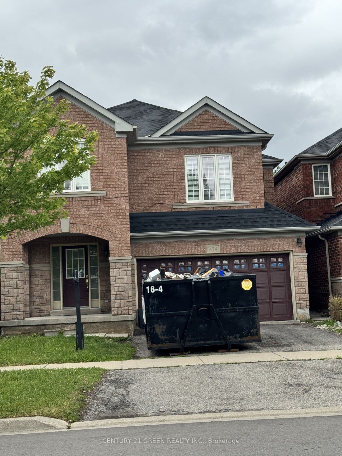 Unit Upper 474 Denyes Way photo 1